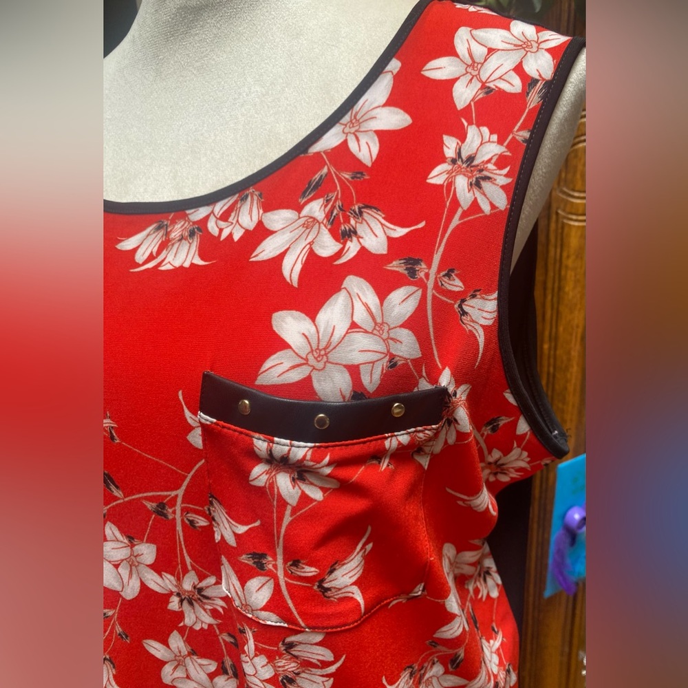 Beautiful New CK dressy tank top